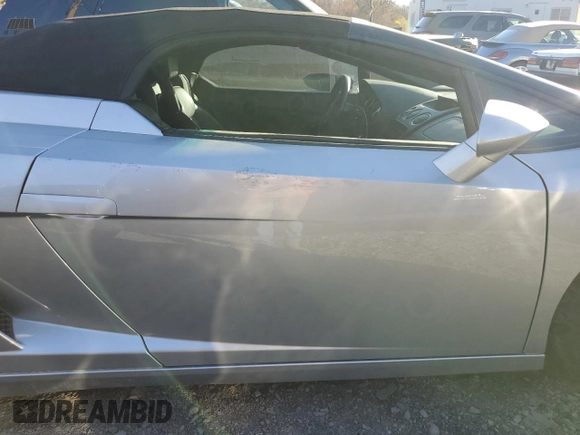 2007 Lamborghini Gallardo z VIN ZHWGU22T57LA05137, wystawiony jako Copart lot #78841294 z przebiegiem 5504 mil mil oraz Szkody całkowita. Historia ofert i sprzedaży dostępna na DreamBid. Obrazek 10.