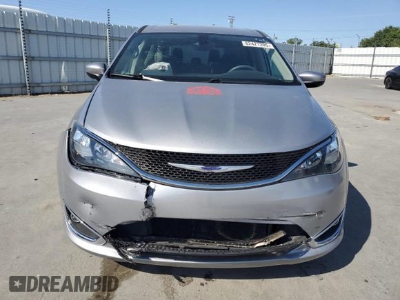 2017 Chrysler Pacifica Touring z VIN 2C4RC1DG4HR610934, wystawiony jako Copart lot #62421205 z przebiegiem 86 436 mil mil oraz Szkoda całkowita • Salvage title. Historia ofert i sprzedaży dostępna na DreamBid. Obrazek 5.