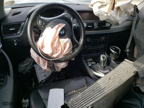 2014 BMW X1 xDrive28i with VIN WBAVL1C55EVR94842, listed as a Copart auction lot 49272465 with 0 mi miles and Salvage Title. Bid and sale history available at carsss.com. Image 8.