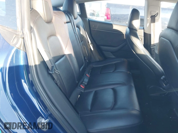 2022 Tesla Model 3 with VIN 5YJ3E1EA3NF190553, listed as a IAAI auction lot 41760731 with 90,268 mi miles. Bid and sale history available at carsss.com. Image 8.