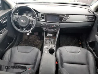 2019 Kia Niro Touring with VIN KNDCE3LC5K5263998, listed as a Copart auction lot 40218614 with 43,042 mi miles and Salvage Title. Bid and sale history available at carsss.com. Image 8.