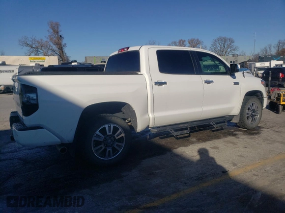 2019 Toyota Tundra SR5 z VIN 5TFAY5F16KX790487, wystawiony jako Copart lot #82783094 z przebiegiem 104 229 mil mil oraz Nie do naprawy • Non repairable. Historia ofert i sprzedaży dostępna na DreamBid. Obrazek 3.