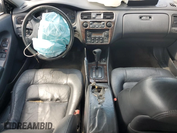 1998 Honda Accord EX z VIN 1HGCG225XWA015106, wystawiony jako Copart lot #56827125 z przebiegiem Nie podano mil oraz Szkoda całkowita • Salvage title. Historia ofert i sprzedaży dostępna na DreamBid. Obrazek 8.