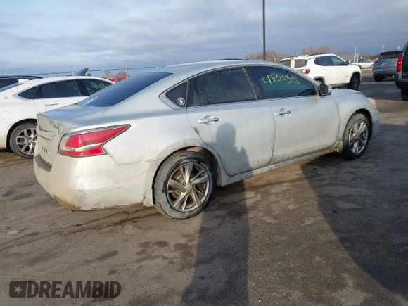 2015 Nissan Altima SL with VIN 1N4AL3AP3FN378243, listed as a IAAI auction lot 41450325 with 183,202 mi miles and . Bid and sale history available at carsss.com. Image 16.