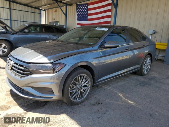 2020 Volkswagen Jetta S z VIN 3VWC57BU5LM089408, wystawiony jako Copart lot #57877895 z przebiegiem 40 172 mil mil oraz Czysty tytuł • Clean title. Historia ofert i sprzedaży dostępna na DreamBid. Obrazek 1.