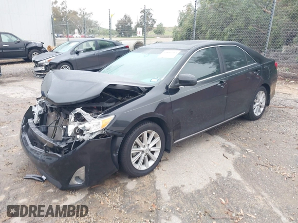 2014 Toyota Camry SE with VIN 4T1BK1FK8EU539138, listed as a IAAI auction lot 41802302 with 91,205 mi miles. Bid and sale history available at carsss.com. Image 2.