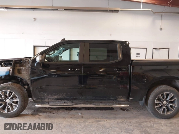 2022 Chevrolet Silverado 1500 LT with VIN 3GCUYDED2NG129499, listed as a IAAI auction lot 41965154 with 32,659 mi miles and . Bid and sale history available at DreamBid. Image 15.