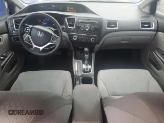 2014 Honda Civic LX z VIN 2HGFB2F54EH504123, wystawiony jako Copart lot #57471155 z przebiegiem 185 446 mil mil oraz Czysty tytuł • Clean title. Historia ofert i sprzedaży dostępna na DreamBid. Obrazek 8.