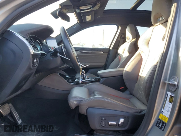 2020 BMW X4 M Competition z VIN 5YMUJ0C02L9C47802, wystawiony jako Copart lot #88896685 z przebiegiem Nie podano mil oraz Szkody całkowita. Historia ofert i sprzedaży dostępna na DreamBid. Obrazek 7.
