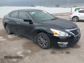 2015 Nissan Altima S with VIN 1N4AL3AP9FN896163, listed as a IAAI auction lot 41937835 with 160,093 mi miles and . Bid and sale history available at DreamBid. Image 1.