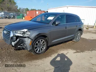 2017 Audi Q7 Premium Plus with VIN WA1LAAF71HD025850, listed as a IAAI auction lot 41567701 with 92,294 mi miles. Bid and sale history available at carsss.com. Image 22.