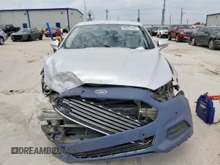 2016 Ford Fusion SE with VIN 3FA6P0H74GR151821, listed as a Copart auction lot 60549015 with 130,939 mi miles and Salvage title. Bid and sale history available at DreamBid. Image 5.