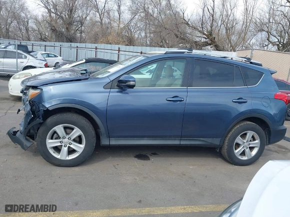2013 Toyota RAV4 XLE with VIN 2T3RFREV2DW019357, listed as a IAAI auction lot 41847283 with 124,555 mi miles. Bid and sale history available at carsss.com. Image 15.