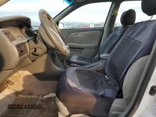 2001 Toyota Camry CE z VIN 4T1BG22K71U045151, wystawiony jako Copart lot #58041405 z przebiegiem 170 270 mil mil oraz Czysty tytuł • Clean title. Historia ofert i sprzedaży dostępna na DreamBid. Obrazek 7.