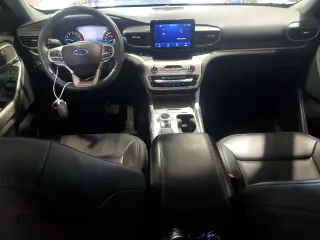 2022 Ford Explorer XLT with VIN 1FMSK8DH4NGB25448, listed as a Copart auction lot 53880595 with 61,705 mi miles and Salvage Title. Bid and sale history available at DreamBid. Image 8.