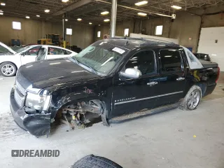 2009 Chevrolet Avalanche LTZ z VIN 3GNFK32099G278821, wystawiony jako Copart lot #66211745 z przebiegiem 306 477 mil mil oraz Szkoda całkowita • Salvage title. Historia ofert i sprzedaży dostępna na DreamBid. Obrazek 1.
