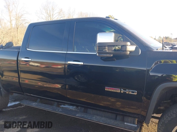 2017 GMC Sierra 2500HD SLT with VIN 1GT12TEY1HF213286, listed as a IAAI auction lot 41696875 with 55,047 mi miles. Bid and sale history available at carsss.com. Image 14.
