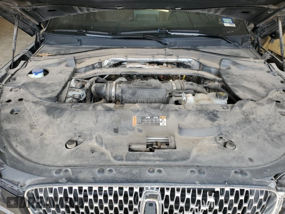 2020 Lincoln Aviator Reserve z VIN 5LM5J7WC2LGL28425, wystawiony jako Copart lot #56068124 z przebiegiem 82 282 mil mil oraz Szkoda całkowita • Salvage title. Historia ofert i sprzedaży dostępna na DreamBid. Obrazek 12.