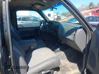 2001 Ford Ranger XL Fleet with VIN 1FTZR15E11TA26940, listed as a IAAI auction lot 41939489 with 120,925 mi miles. Bid and sale history available at carsss.com. Image 5.