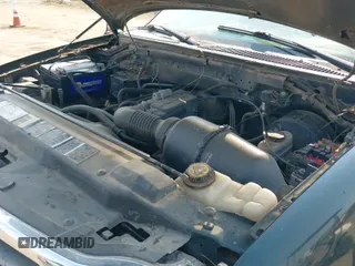 2002 Ford F-150 XL с VIN 1FTRX17262NA76117, выставлен на аукционе IAAI как лот 43085979 с пробегом 249 073 миль миль и . История ставок и продаж доступна на DreamBid. Изображение 12.