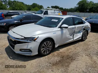 2020 Honda Accord Touring z VIN 1HGCV3F9XLA006913, wystawiony jako Copart lot #59372345 z przebiegiem 132 413 mil mil oraz Nie do naprawy • Non repairable. Historia ofert i sprzedaży dostępna na DreamBid. Obrazek 1.