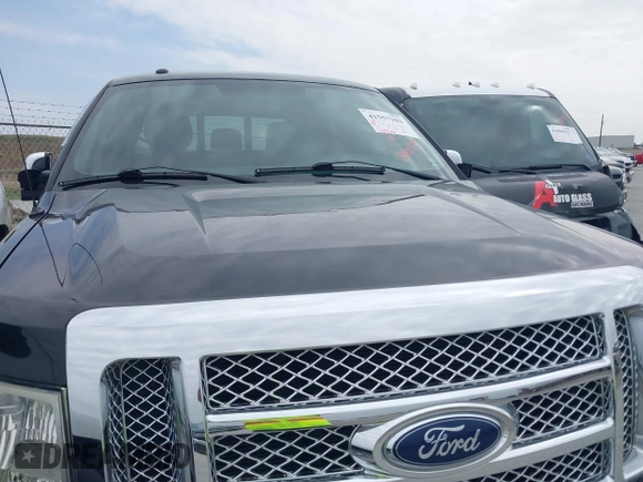 2011 Ford F-150 XLT with VIN 1FTFW1ET3BFC27328, listed as a IAAI auction lot 41557103 with 117,966 mi miles. Bid and sale history available at carsss.com. Image 18.