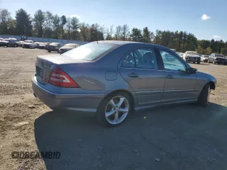2005 Mercedes-Benz C 230 Kompressor with VIN WDBRF40J75F606095, listed as a Copart auction lot 76104344 with 234,993 mi miles and Salvage title. Bid and sale history available at DreamBid. Image 3.