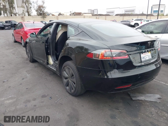 2020 Tesla Model S Long Range с VIN 5YJSA1E23LF390913, выставлен на аукционе IAAI как лот 42031044 с пробегом 93 403 миль миль и . История ставок и продаж доступна на DreamBid. Изображение 3.