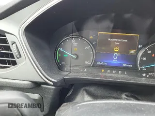 2021 Ford Escape SE Hybrid z VIN 1FMCU9BZ9MUA52562, wystawiony jako IAAI lot #42039507 z przebiegiem 31 640 mil mil oraz . Historia ofert i sprzedaży dostępna na DreamBid. Obrazek 1.