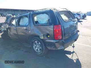 2011 GMC Yukon SLT z VIN 1GKS2CE06BR139825, wystawiony jako IAAI lot #40646382 z przebiegiem Nie podano mil oraz . Historia ofert i sprzedaży dostępna na DreamBid. Obrazek 3.