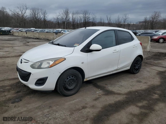 2011 Mazda Mazda2 Sport with VIN JM1DE1HY6B0112467, listed as a Copart auction lot 47596715 with NaN miles and Salvage Title. Bid and sale history available at carsss.com. Image 1.