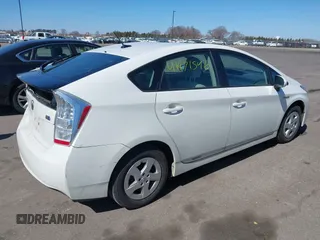 2011 Toyota Prius I with VIN JTDKN3DU1B0270124, listed as a IAAI auction lot 41871546 with 272,088 mi miles. Bid and sale history available at carsss.com. Image 4.