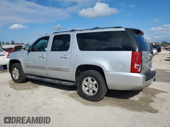 2013 GMC Yukon XL SLT with VIN 1GKS2KE70DR337150, listed as a Copart auction lot 47085345 with 72,099 mi miles and Salvage Title. Bid and sale history available at carsss.com. Image 2.