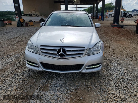 2014 Mercedes-Benz C 250 Sport with VIN WDDGF4HB1EA950028, listed as a Copart auction lot 58206825 with 105,523 mi miles and Salvage title. Bid and sale history available at DreamBid. Image 5.