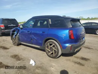 2025 MINI Countryman S z VIN WMZ23GA02S7P72579, wystawiony jako Copart lot #54301755 z przebiegiem 7 672 mil mil oraz Szkoda całkowita • Salvage title. Historia ofert i sprzedaży dostępna na DreamBid. Obrazek 2.