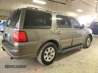 2004 Lincoln Navigator Luxury with VIN 5LMFU27R04LJ29755, listed as a Copart auction lot 86722214 with 121,737 mi miles and Salvage Title. Bid and sale history available at carsss.com. Image 3.