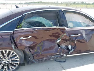 2019 Audi A8 z VIN WAU8DAF85KN004784, wystawiony jako IAAI lot #42414695 z przebiegiem Nie podano mil oraz . Historia ofert i sprzedaży dostępna na DreamBid. Obrazek 6.