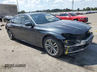 2017 BMW 7 Series with VIN WBA7F2C31HG423118, listed as a Copart auction lot 70628914 with 85,512 mi miles and Salvage Title. Bid and sale history available at DreamBid. Image 4.