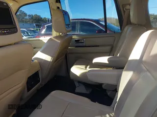 2017 Ford Expedition Limited z VIN 1FMJU1KT8HEA20383, wystawiony jako IAAI lot #41306442 z przebiegiem 165 206 mil mil oraz . Historia ofert i sprzedaży dostępna na DreamBid. Obrazek 8.