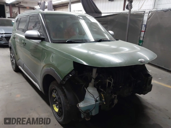 2020 Kia Soul LX with VIN KNDJ23AU2L7045373, listed as a IAAI auction lot 41663065 with 46,145 mi miles. Bid and sale history available at carsss.com. Image 1.