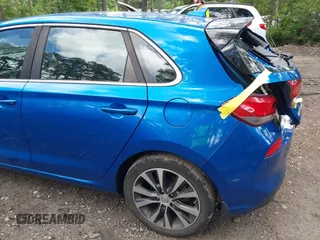 2018 Hyundai Elantra с VIN KMHH35LE6JU023772, выставлен на аукционе IAAI как лот 42450722 с пробегом 132 375 миль миль и . История ставок и продаж доступна на DreamBid. Изображение 19.