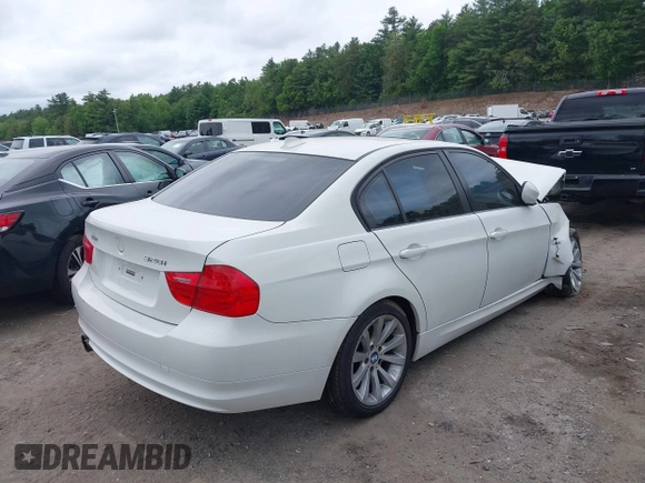 2011 BMW 3 Series 328i xDrive with VIN WBAPK5G50BNN31242, listed as a IAAI auction lot 42363914 with 146,852 mi miles and . Bid and sale history available at DreamBid. Image 4.