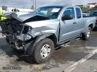 2020 Toyota Tacoma 2WD SR with VIN 3TYRX5GN5LT000096, listed as a IAAI auction lot 41525663 with 32,092 mi miles. Bid and sale history available at carsss.com. Image 17.