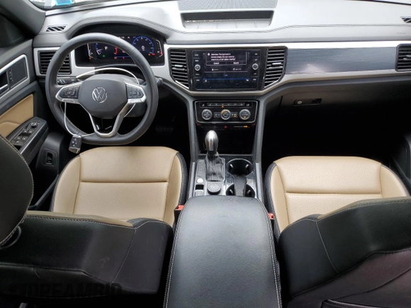 2021 Volkswagen Atlas SEL with VIN 1V2BE2CA7MC213069, listed as a Copart auction lot 55888815 with 45,712 mi miles and Salvage title. Bid and sale history available at DreamBid. Image 8.