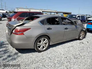 2013 Nissan Altima 3.5 SV with VIN 1N4BL3AP5DC173665, listed as a Copart auction lot 49050135 with 0 mi miles and Non Repairable. Bid and sale history available at carsss.com. Image 3.