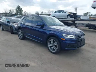 2020 Audi Q5 Premium Plus with VIN WA1BNAFY2L2011761, listed as a IAAI auction lot 41838718 with 63,150 mi miles. Bid and sale history available at carsss.com. Image 1.