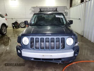 2008 Jeep Patriot Limited with VIN 1J8FT48W48D648696, listed as a Copart auction lot 45197545 with 210,250 mi miles and Salvage Title. Bid and sale history available at DreamBid. Image 5.