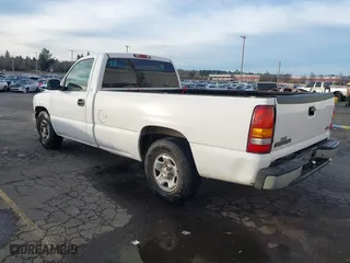 2000 Chevrolet Silverado 1500 with VIN 1GCEC14W9YE262857, listed as a IAAI auction lot 41277426 with 1 mi miles. Bid and sale history available at carsss.com. Image 3.