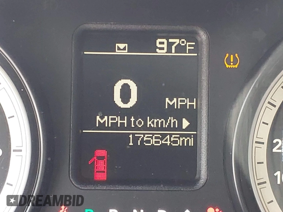 2013 Ram 1500 Express z VIN 1C6RR6KT3DS724256, wystawiony jako IAAI lot #42031944 z przebiegiem 175 645 mil mil oraz . Historia ofert i sprzedaży dostępna na DreamBid. Obrazek 15.