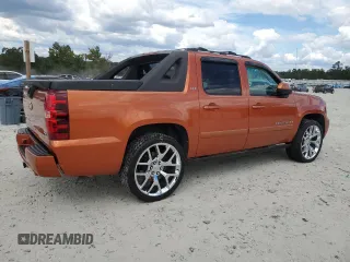 2007 Chevrolet Avalanche LT w/3LT with VIN 3GNFK12367G261924, listed as a Copart auction lot 72162084 with 312,768 mi miles and Salvage Title. Bid and sale history available at carsss.com. Image 3.